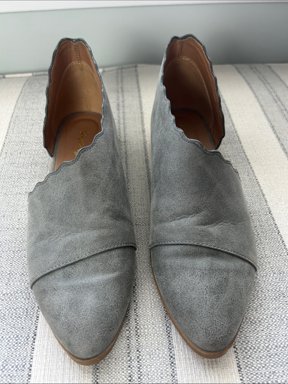 Qupid Gray Scalloped Slip-On Flats Size 8 EU 38